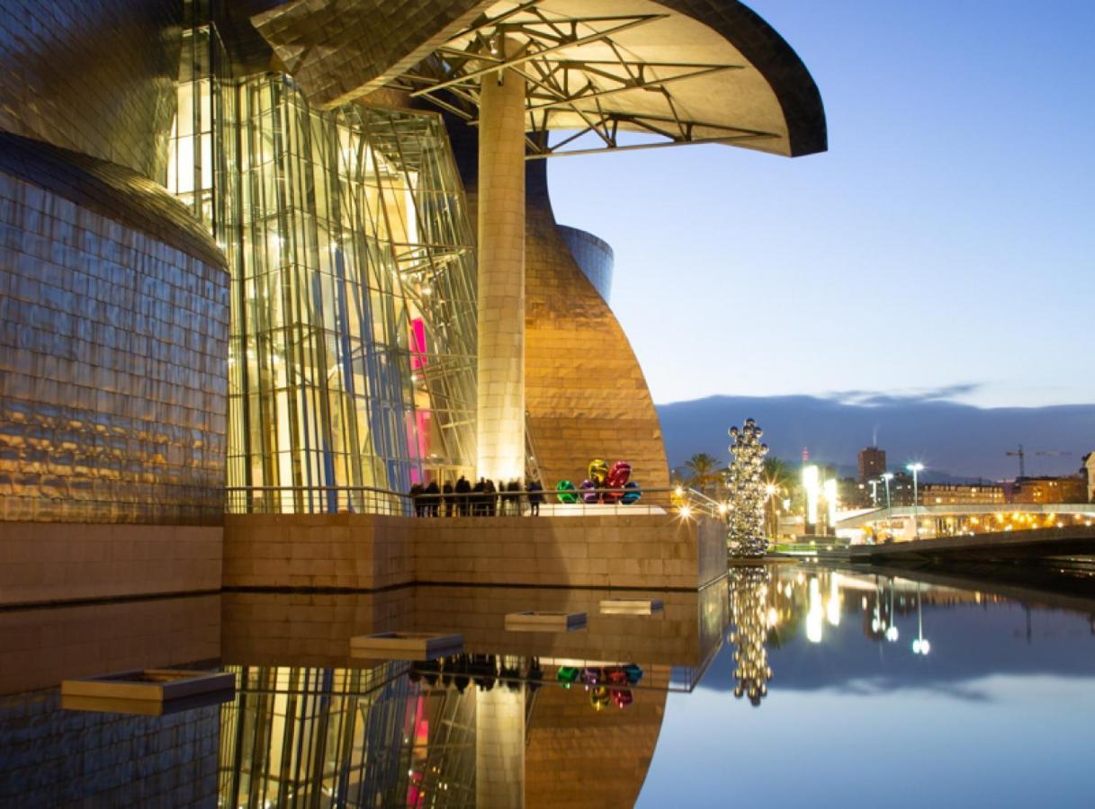 Clasico Y Funcional Vivienda Turistica Centro Bilbao Exterior photo